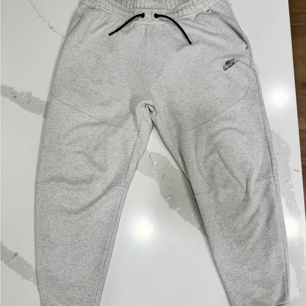 Nike Light Gray men Joggers - Picture 5 of 6